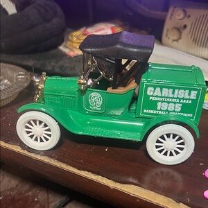 Retro Carlisle Green Vintage bank
